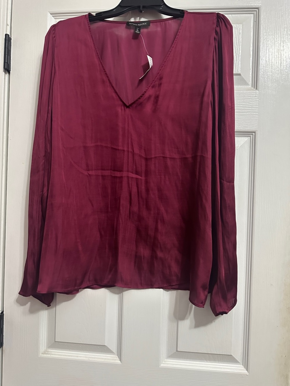 Banana Republic Wine V-Neck Long Sleeve Blouse